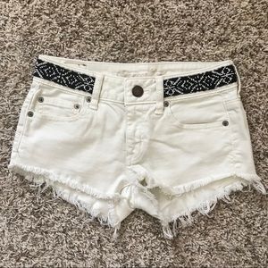 American Eagle frayed shorts
